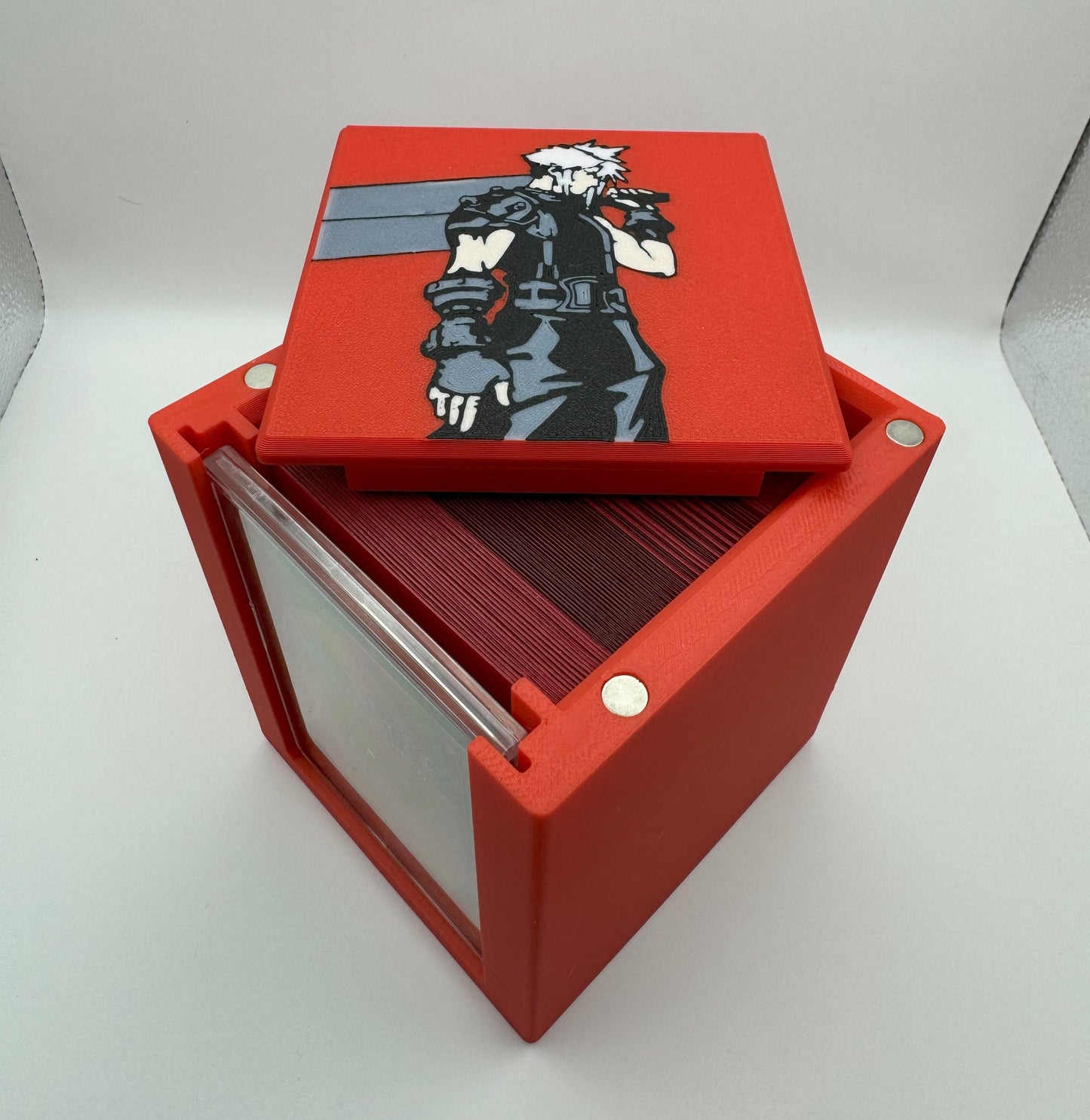 Cloud - Magnetic Commander Showcase Deck Box