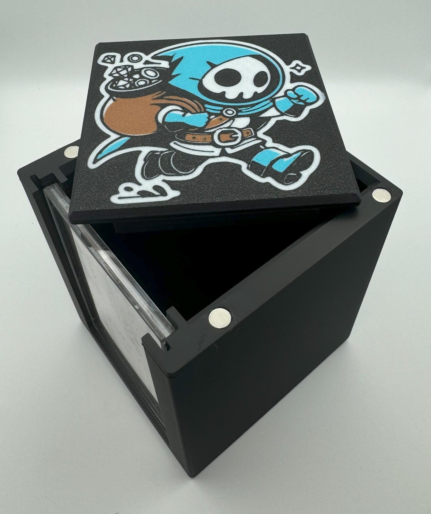 Tinybones - Magnetic Commander Showcase Deck Box