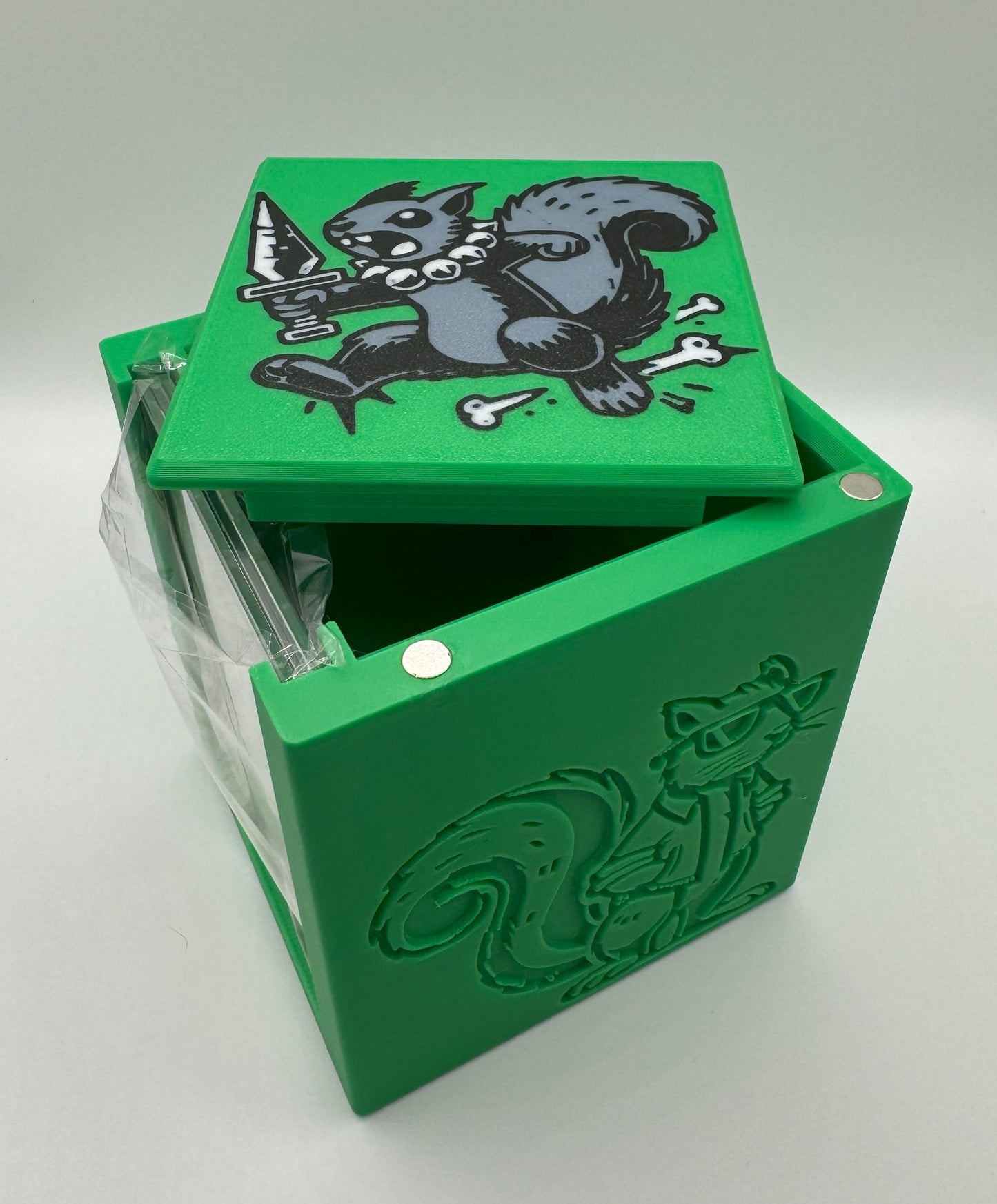 Squirrel Theme - Magnetic Commander Showcase Deck Box