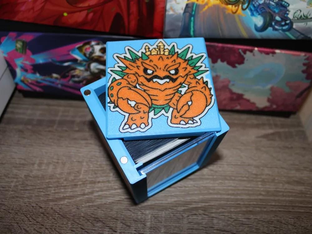 Charix, the Raging Isle - Magnetic Commander Showcase Deck Box