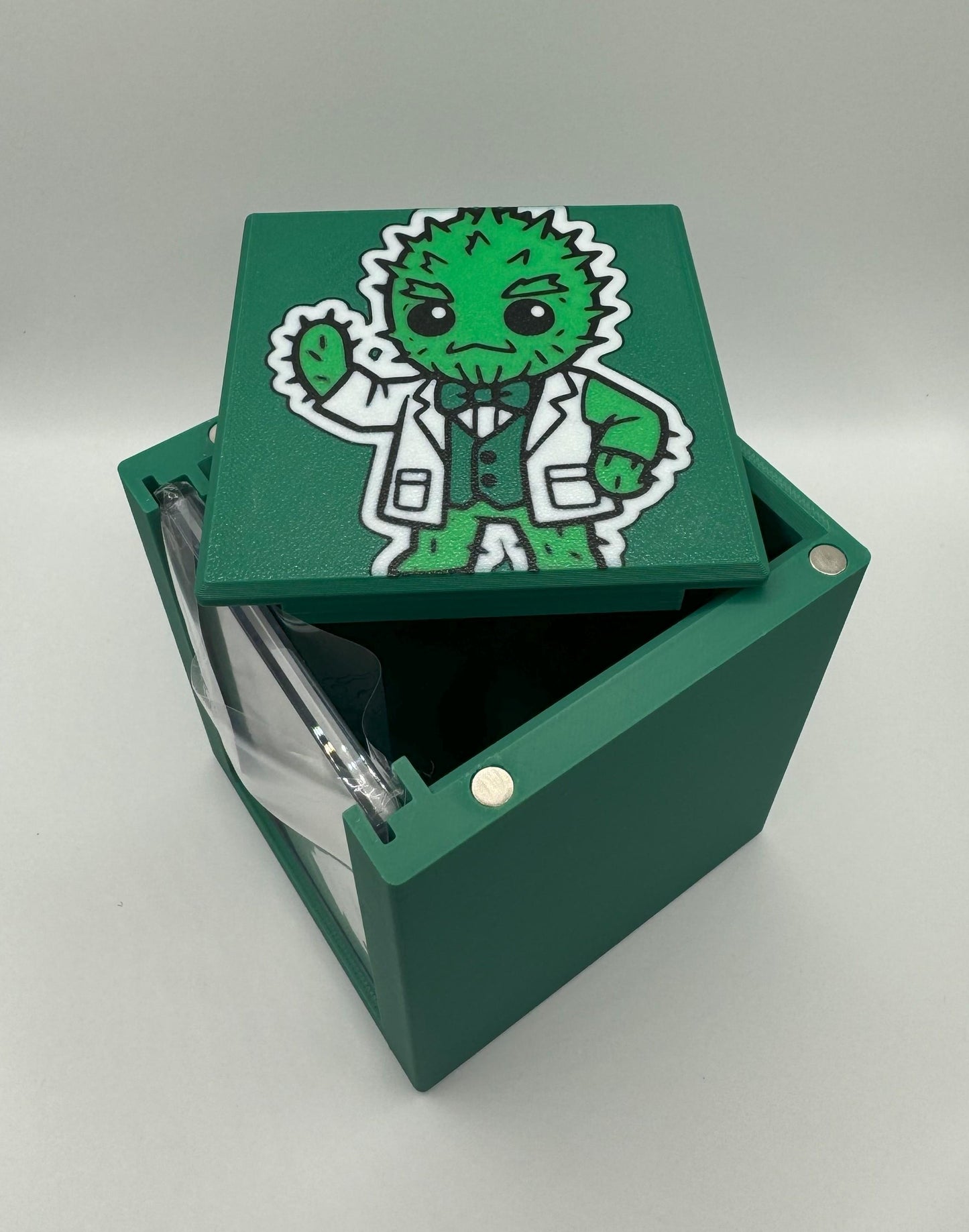 Bristly Bill "The Science Guy" Spine Sower - Magnetic Commander Showcase Deck Box
