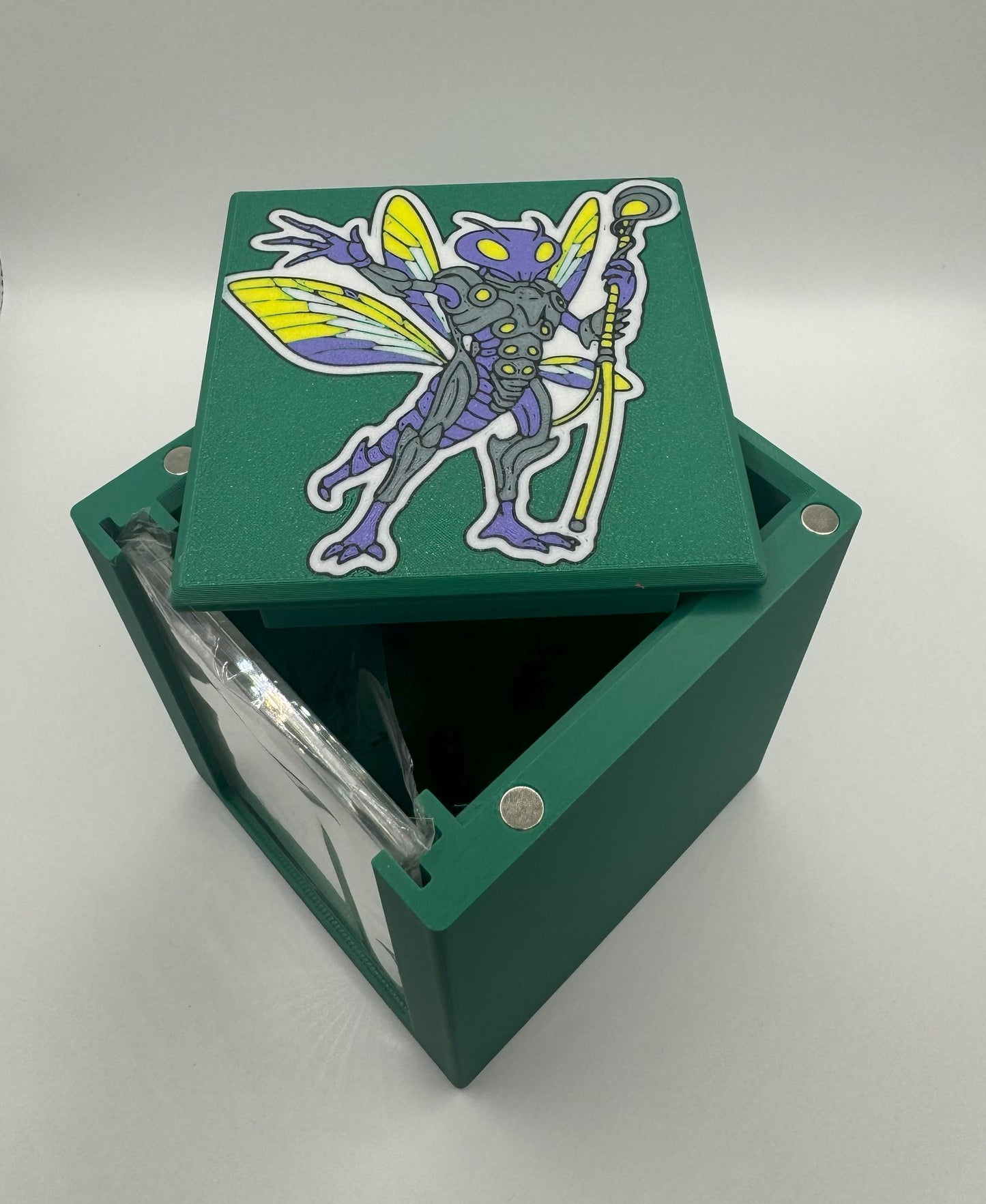 Szarel, Genesis Shepard - Magnetic Commander Showcase Deck Box