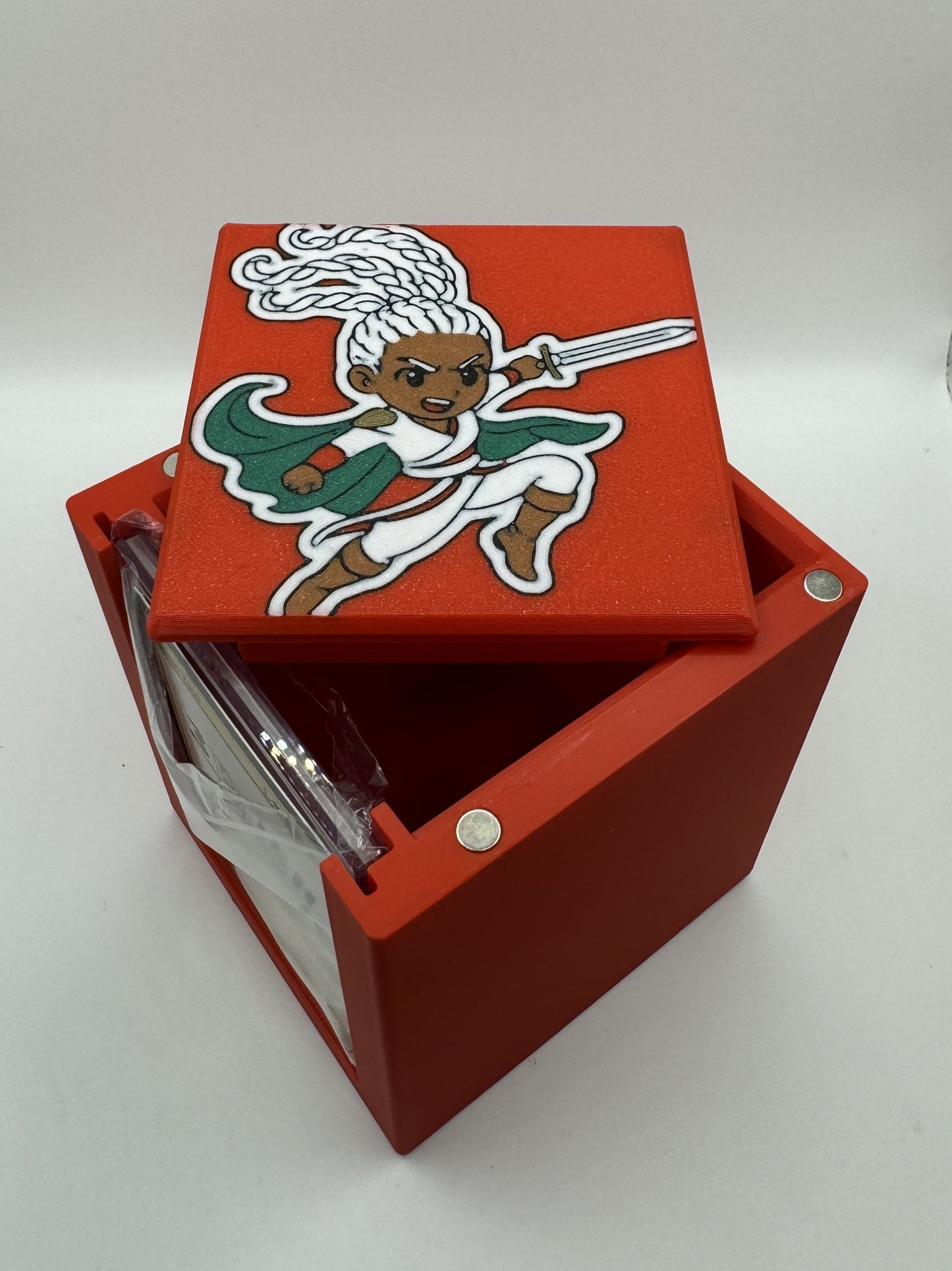 Eowyn, Shieldmaiden - Magnetic Commander Showcase Deck Box