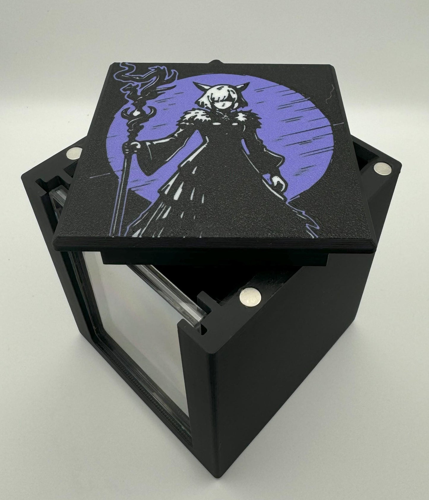Y'shtola - Magnetic Commander Showcase Deck Box