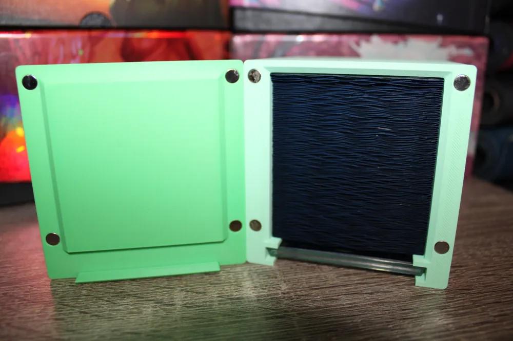 Arcades, the Strategist - Magnetic Commander Showcase Deck Box