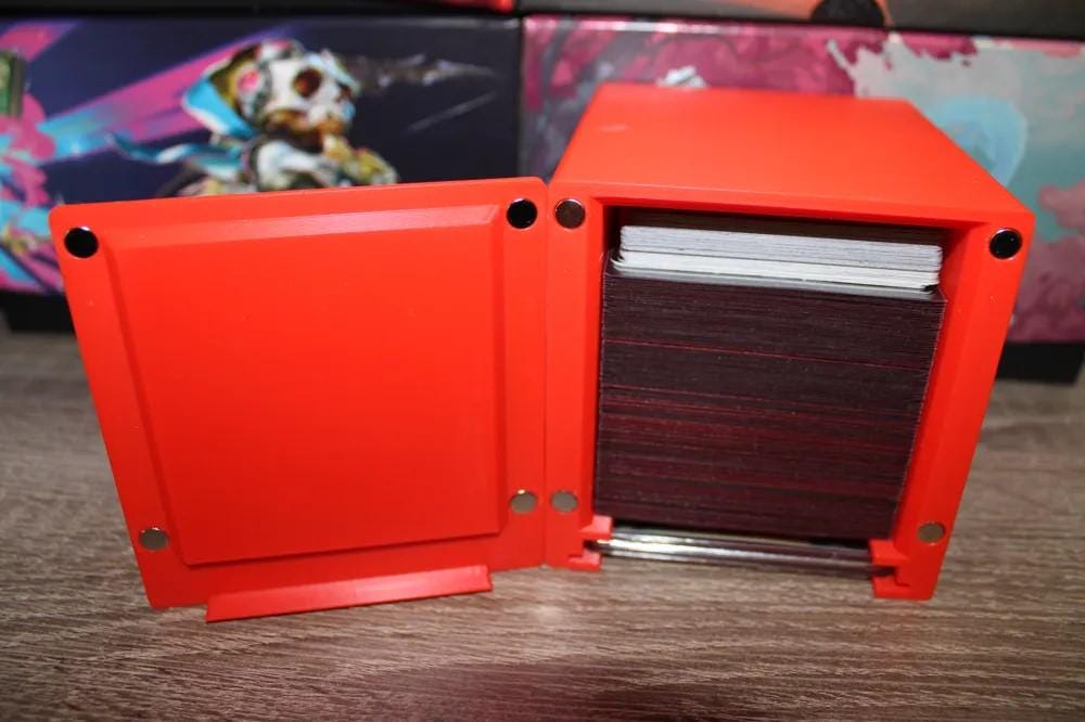 Ojer Axonil, Deepest Might - Magnetic Commander Showcase Deck Box