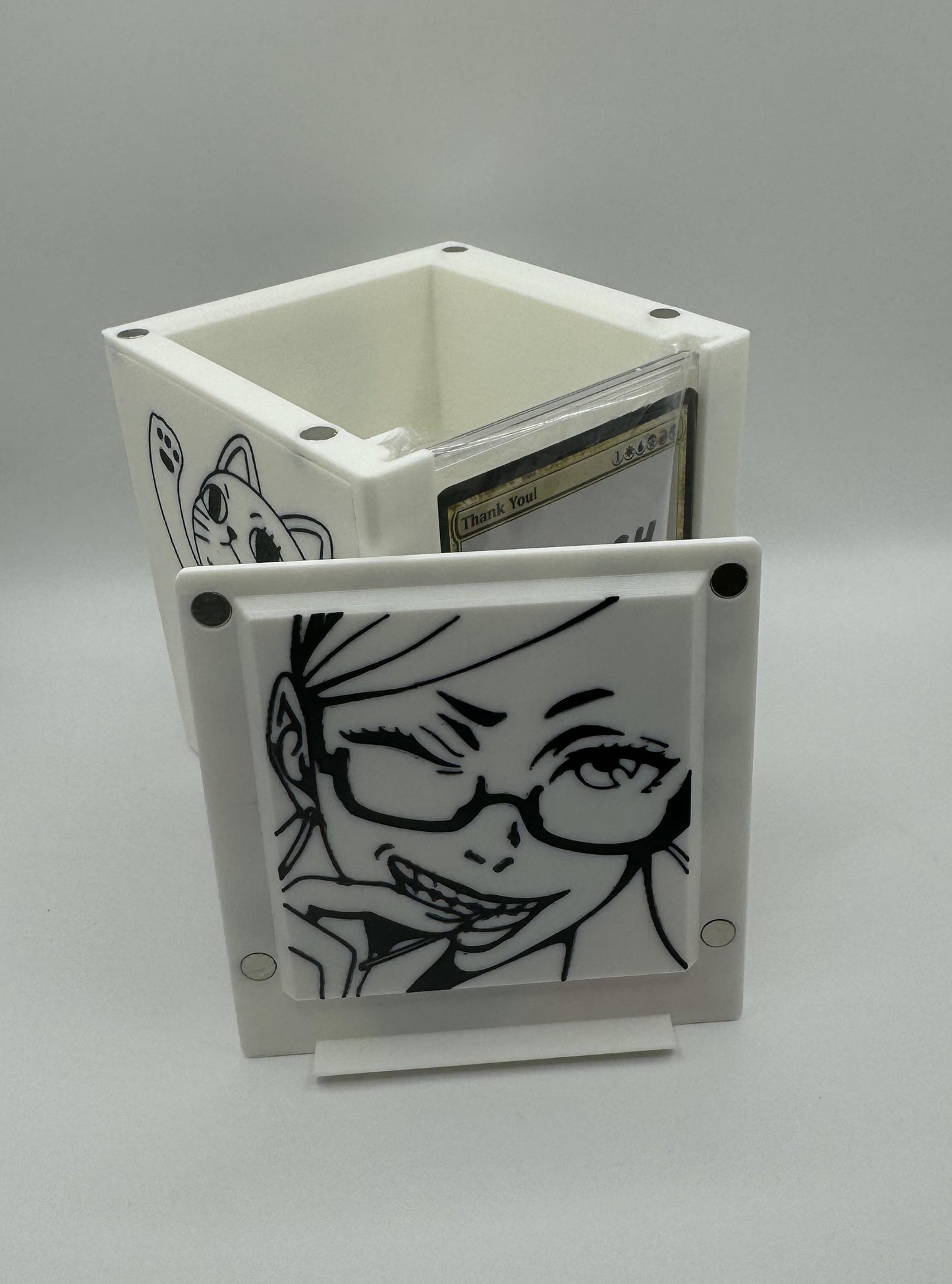 Dan Da Dan - Magnetic Commander Showcase Deck Box