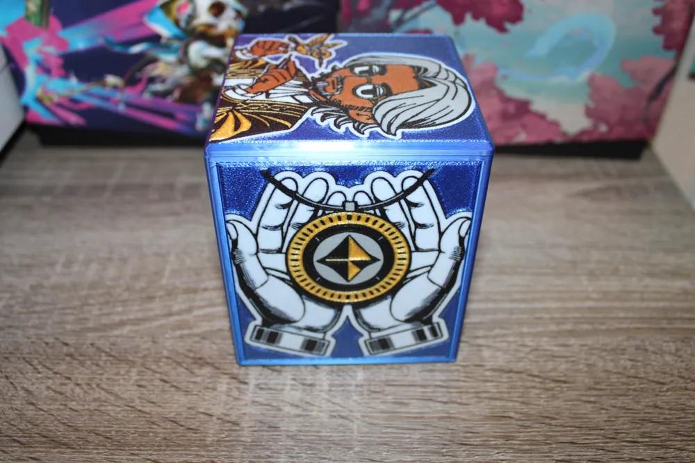 Sai, Master Thopterist - Magnetic Commander Showcase Deck Box
