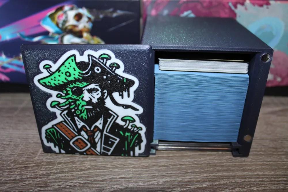 Xavier Sal, Infested Captain - Magnetic Commander Showcase Deck Box