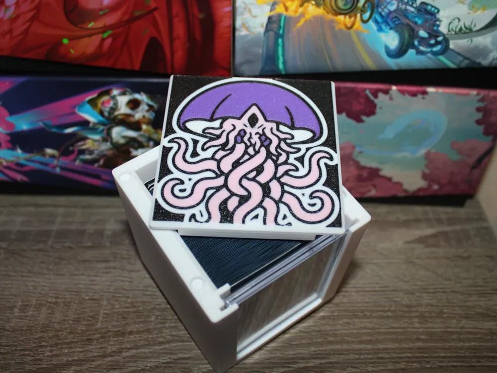 Chibi Emrakul - Magnetic Commander Showcase Deck Box
