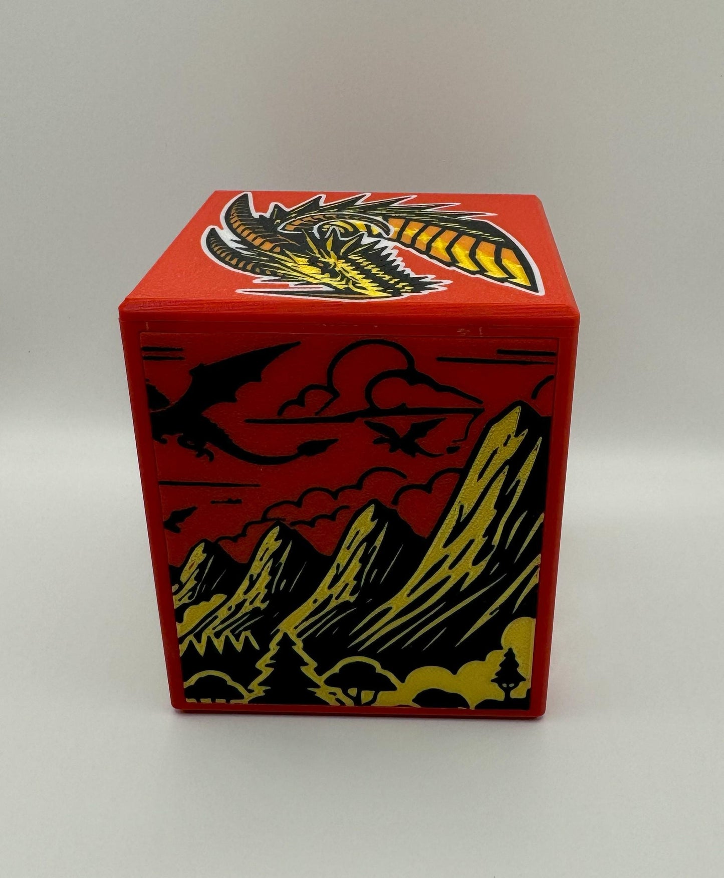 Ur-Dragon - Magnetic Commander Showcase Deck Box
