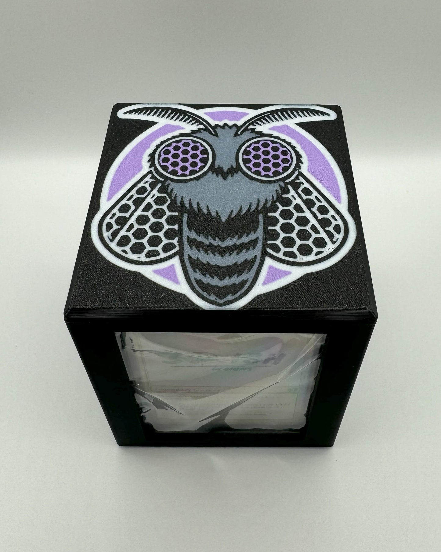 The Wise Mothman - Magnetic Commander Showcase Deck Box