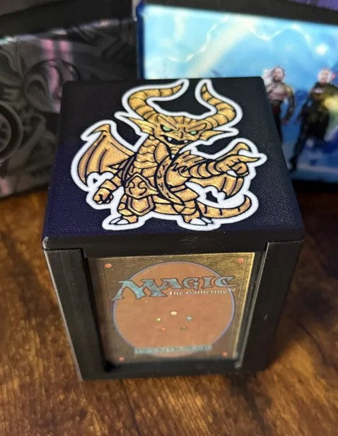 Nicol Bolas - Magnetic Commander Showcase Deck Box