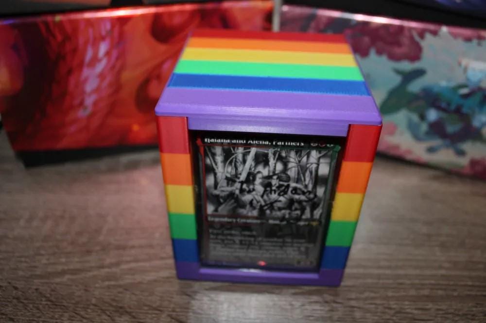 PRIDE - Magnetic Commander Theme Deck Box