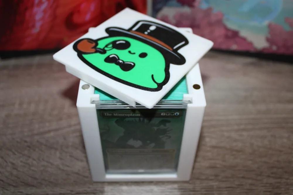 The Mimeoplasm - Magnetic Commander Showcase Deck Box