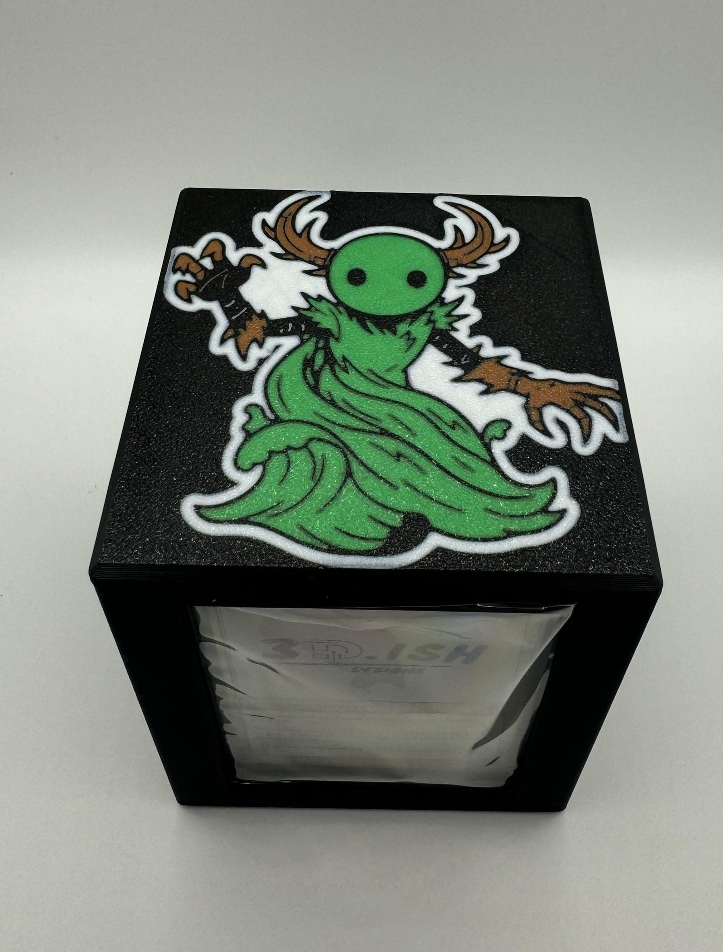 Muldrotha, the Gravetide - Magnetic Commander Showcase Deck Box