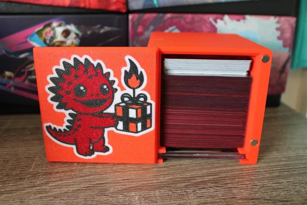 Yurlock of Scorch Thrash - Magnetic Commander Showcase Deck Box