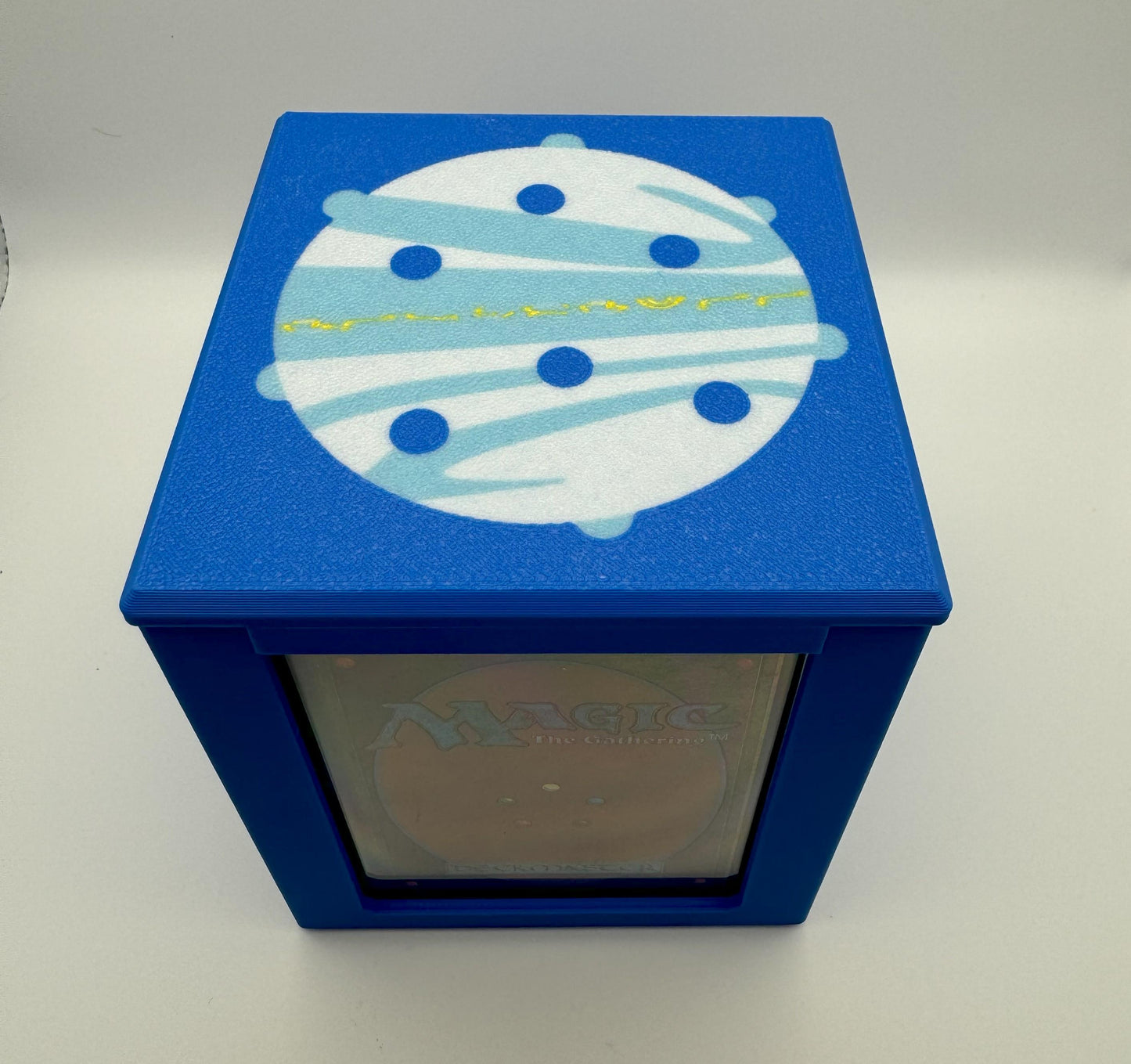 Final Fantasy Blitz Ball - Magnetic Commander Showcase Deck Box