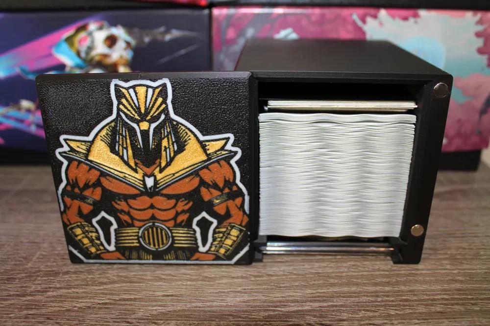 Ketramose, the New Dawn - Magnetic Commander Showcase Deck Box