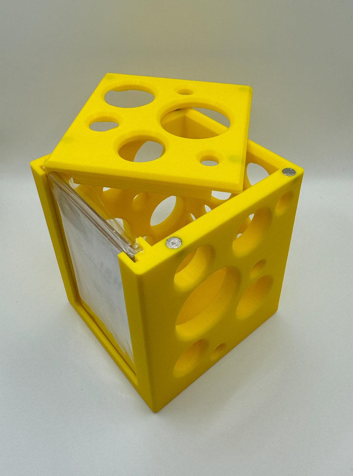 Cheese Theme - Magnetic Commander Showcase Deck Box