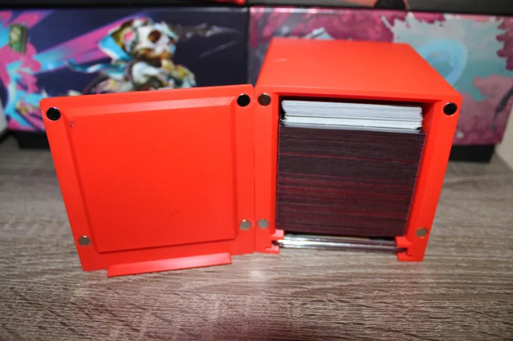 The Locust God - Magnetic Commander Showcase Deck Box