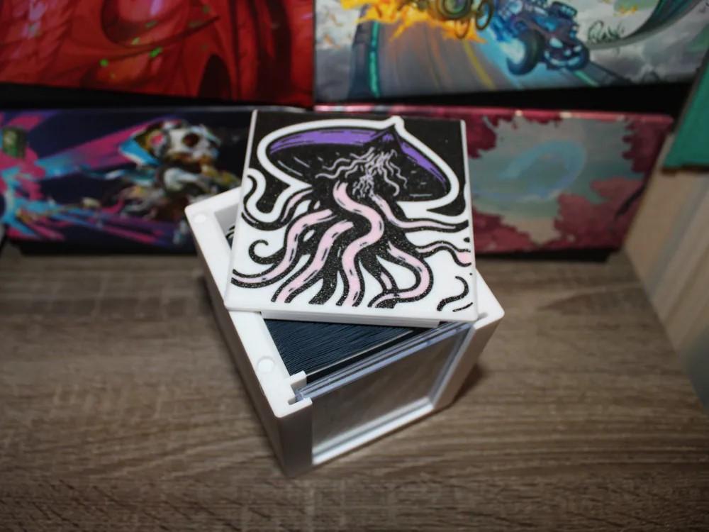 Emrakul, the Promised End // the World Anew - Magnetic Commander Showcase Deck Box