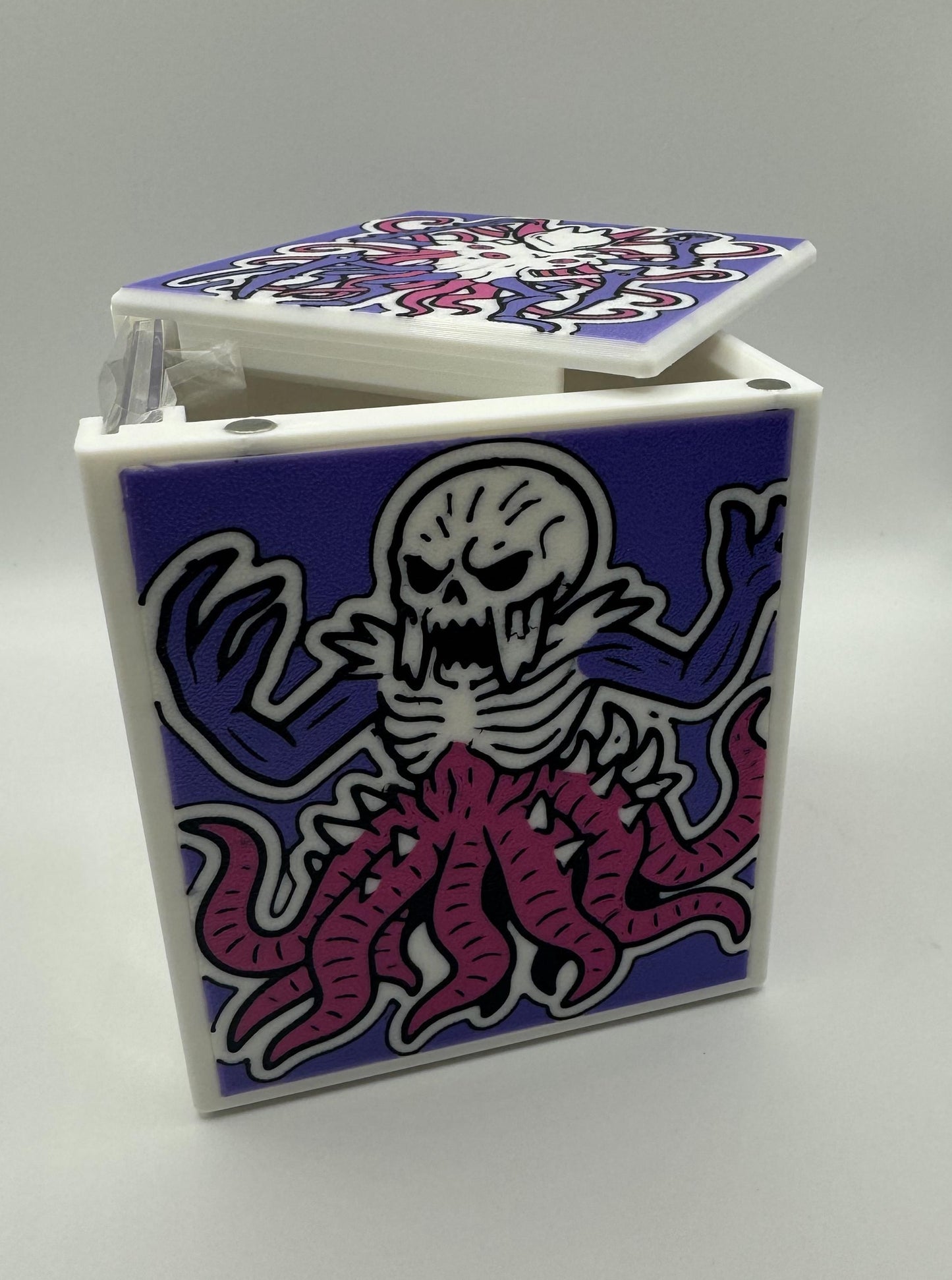 Ulalek, Fused Atrocity - Magnetic Commander Showcase Deck Box