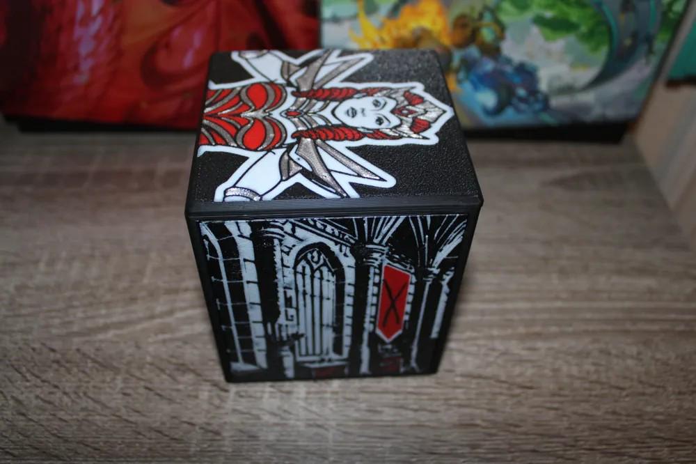 Oliva Voldaren // Oliva, Crimson Bride - Magnetic Commander Showcase Deck Box