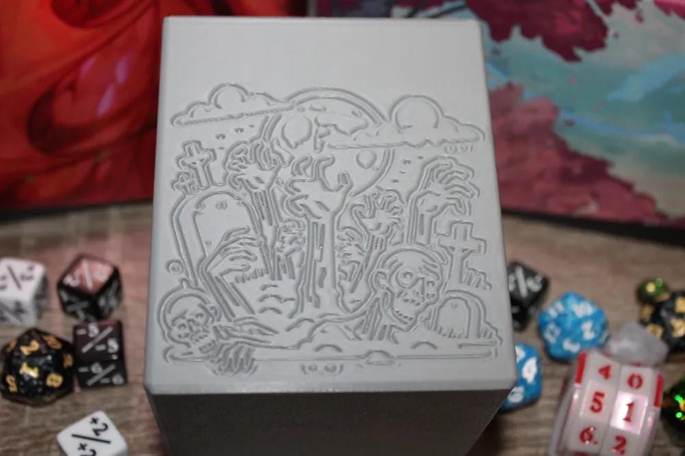 Liliana - Magnetic Commander Showcase Deck Box