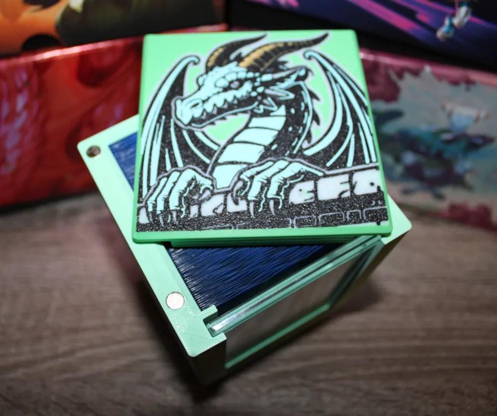 Arcades, the Strategist - Magnetic Commander Showcase Deck Box