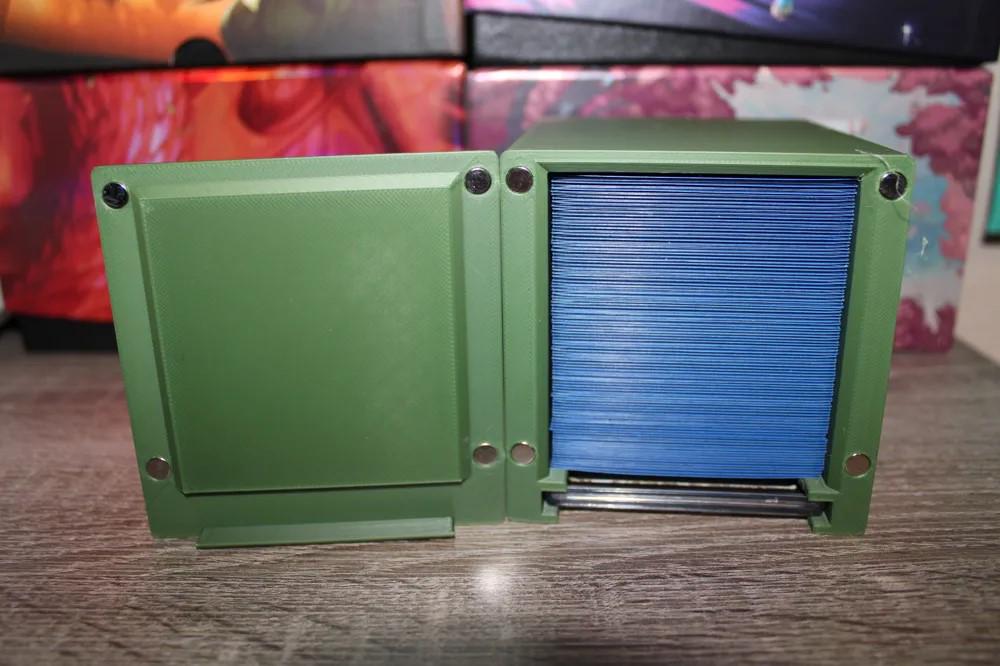 Viking Theme - Magnetic Commander Showcase Deck Box