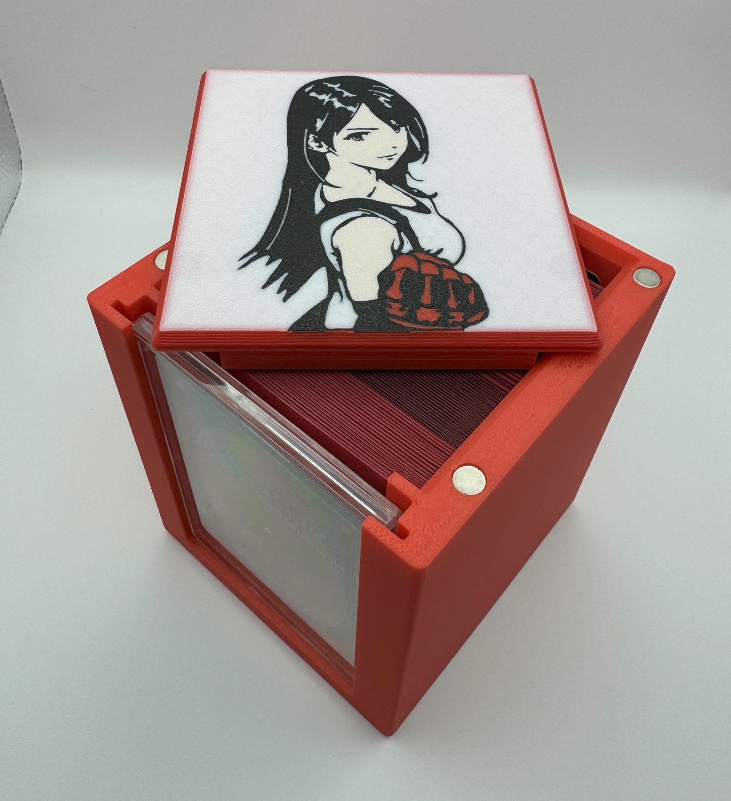 Tifa Lockhart - Magnetic Commander Showcase Deck Box