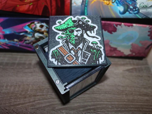 Xavier Sal, Infested Captain - Magnetic Commander Showcase Deck Box