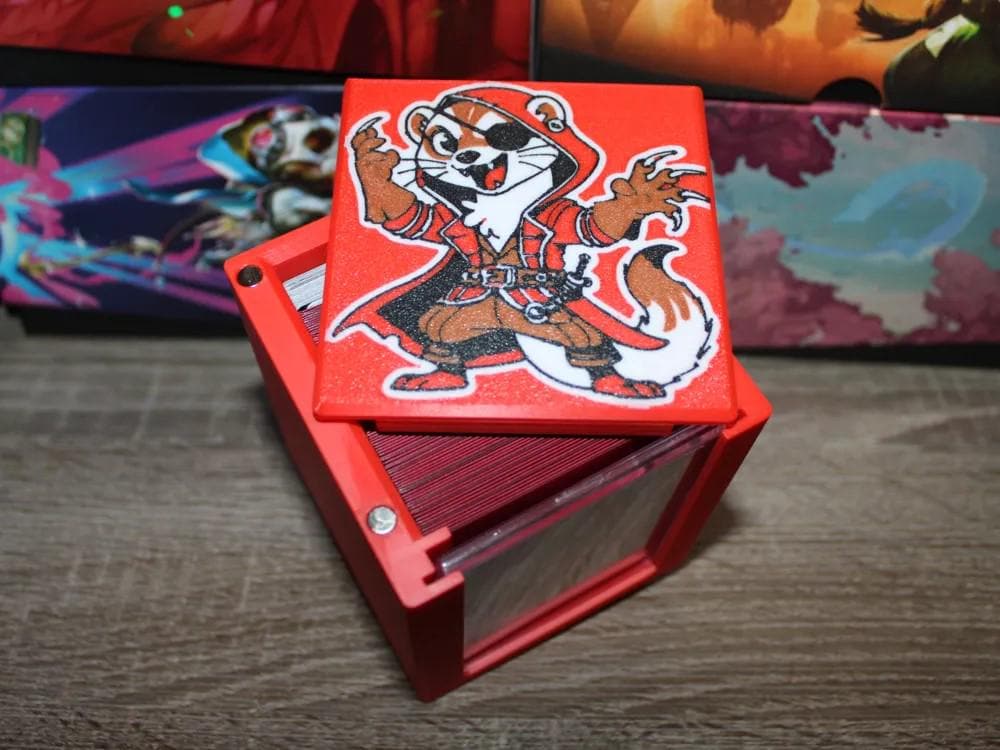 The Infamous Cruelclaw - Magnetic Commander Showcase Deck Box