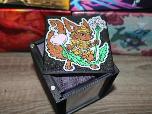 Hazel of the Rootbloom - Magnetic Commander Showcase Deck Box