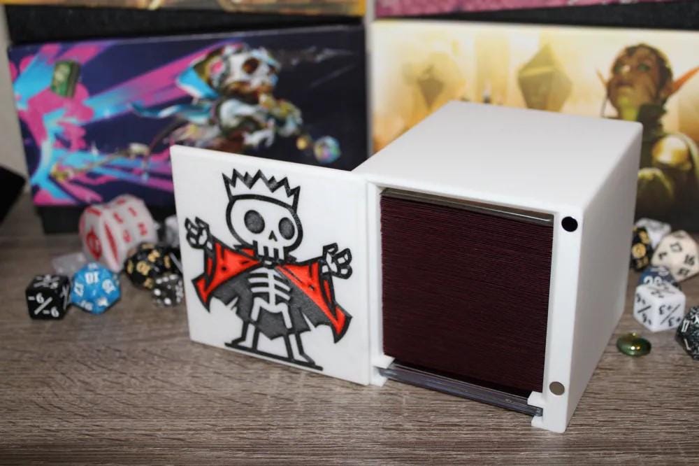 Chibi Nekusar, the Mindrazer - Magnetic Commander Showcase Deck Box