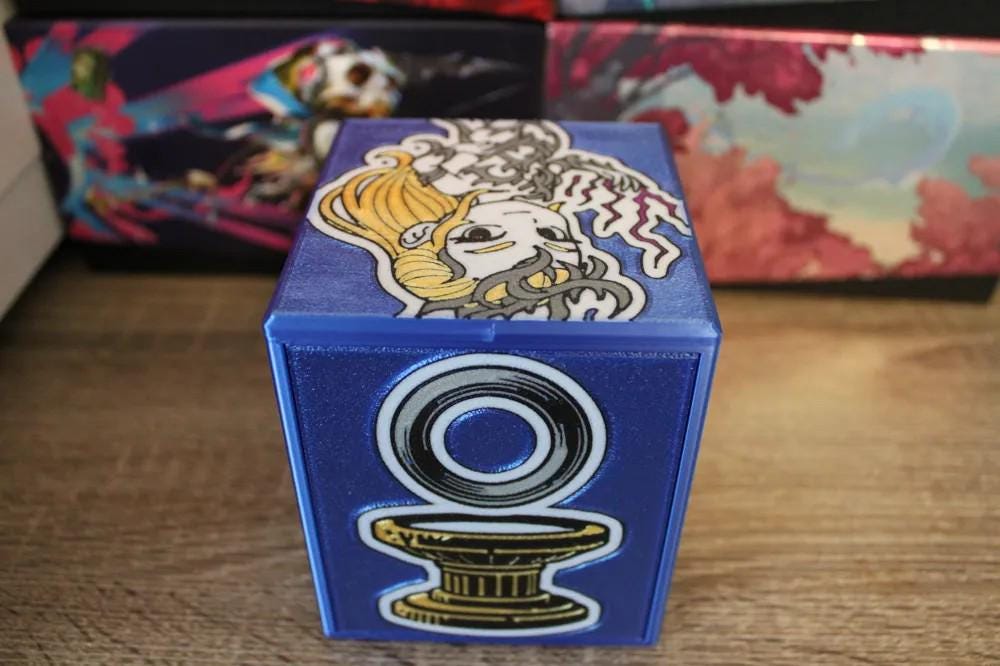 Breya, Etherium Shaper - Magnetic Commander Showcase Deck Box