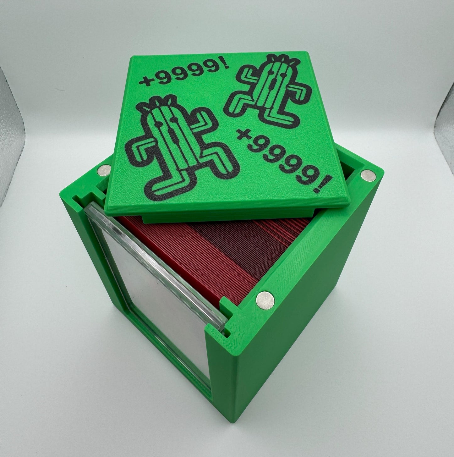 Cactaur - Magnetic Commander Showcase Deck Box