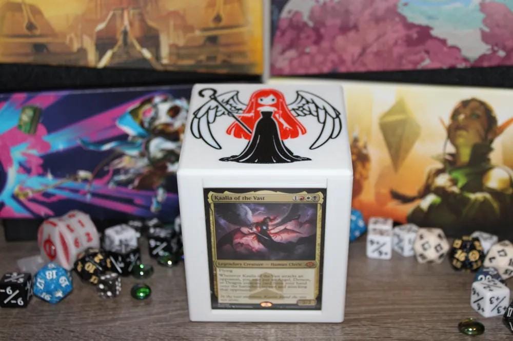 Anime Kaalia of the Vast - Magnetic Commander Showcase Deck Box