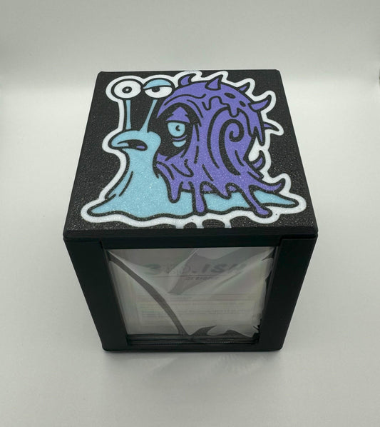 Toxrill, the Corrosive / "Gary" - Magnetic Commander Showcase Deck Box