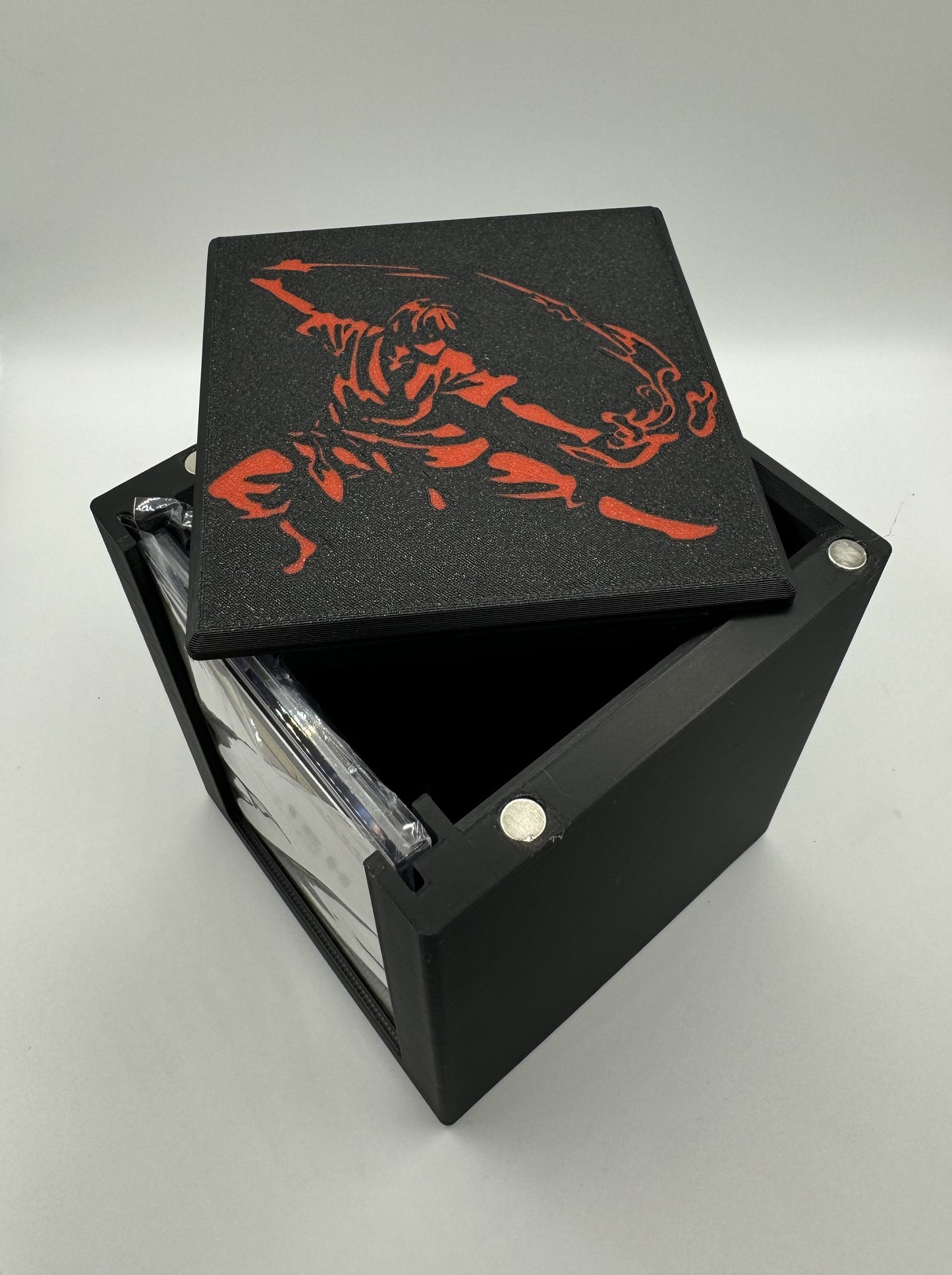 Fire Bender - Magnetic Commander Showcase Deck Box