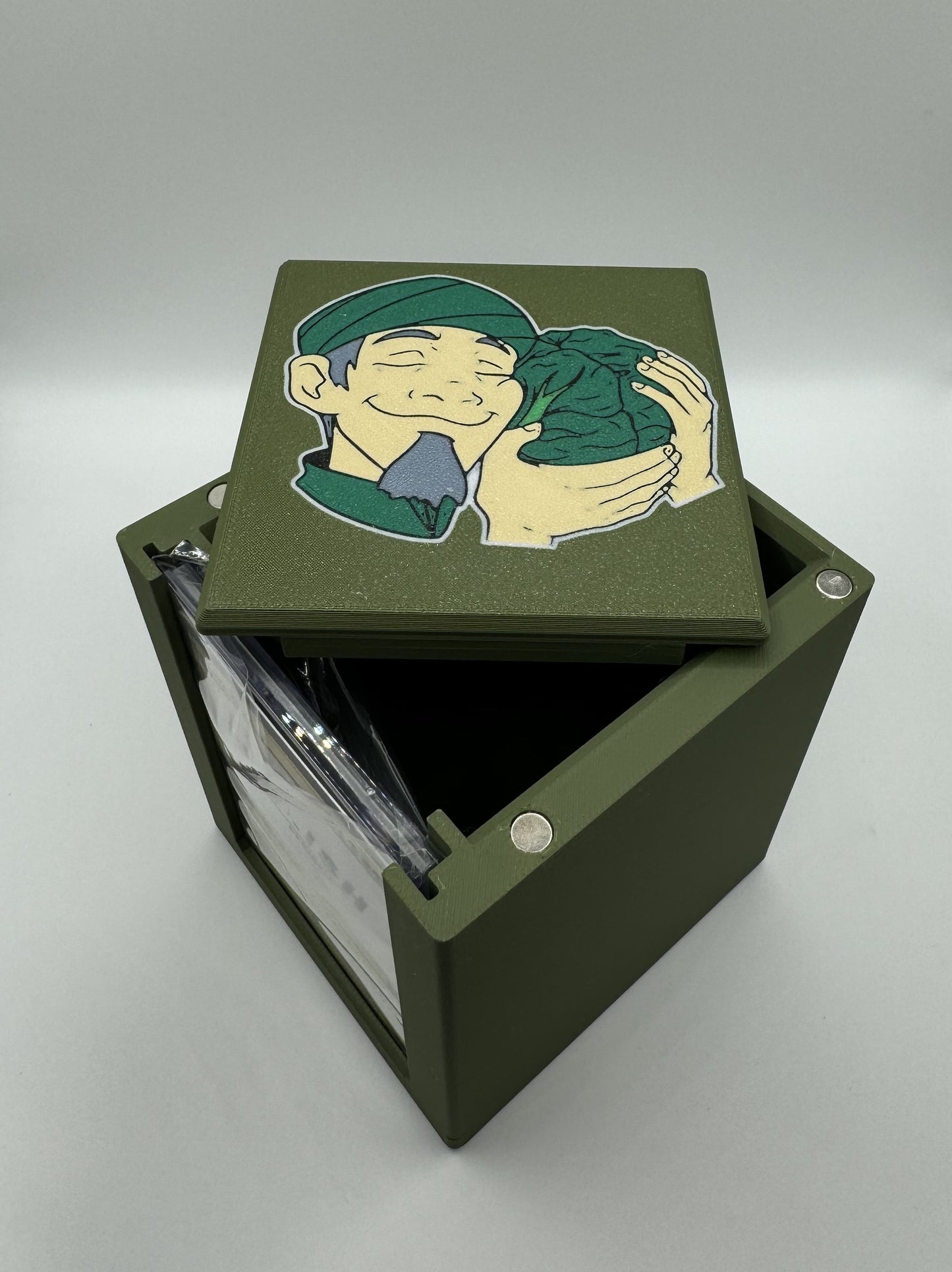 Cabbage Man - Magnetic Commander Showcase Deck Box