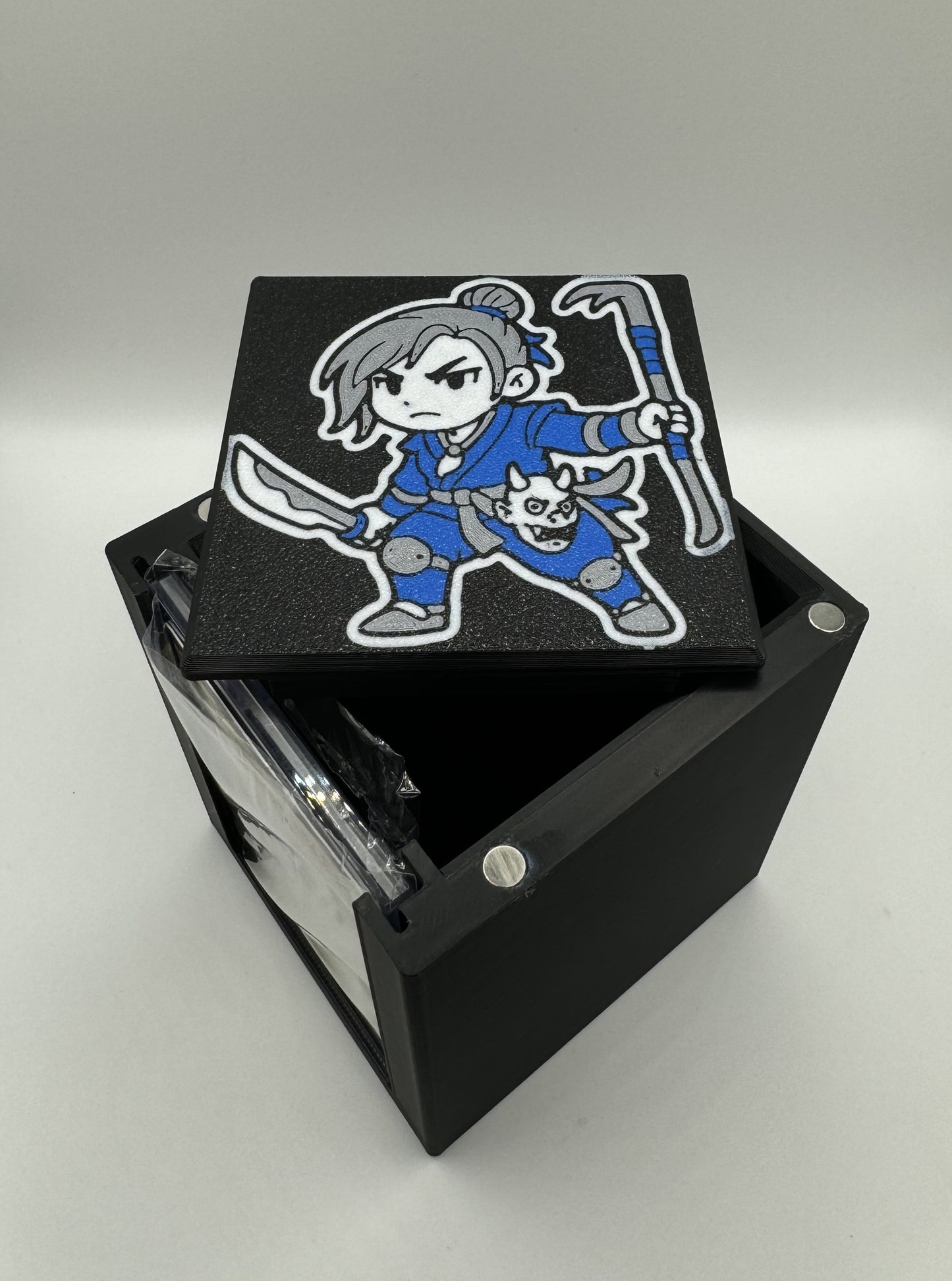 Chibi Yuriko, The Tiger's Shadow -Magnetic Commander Showcase Deck Box