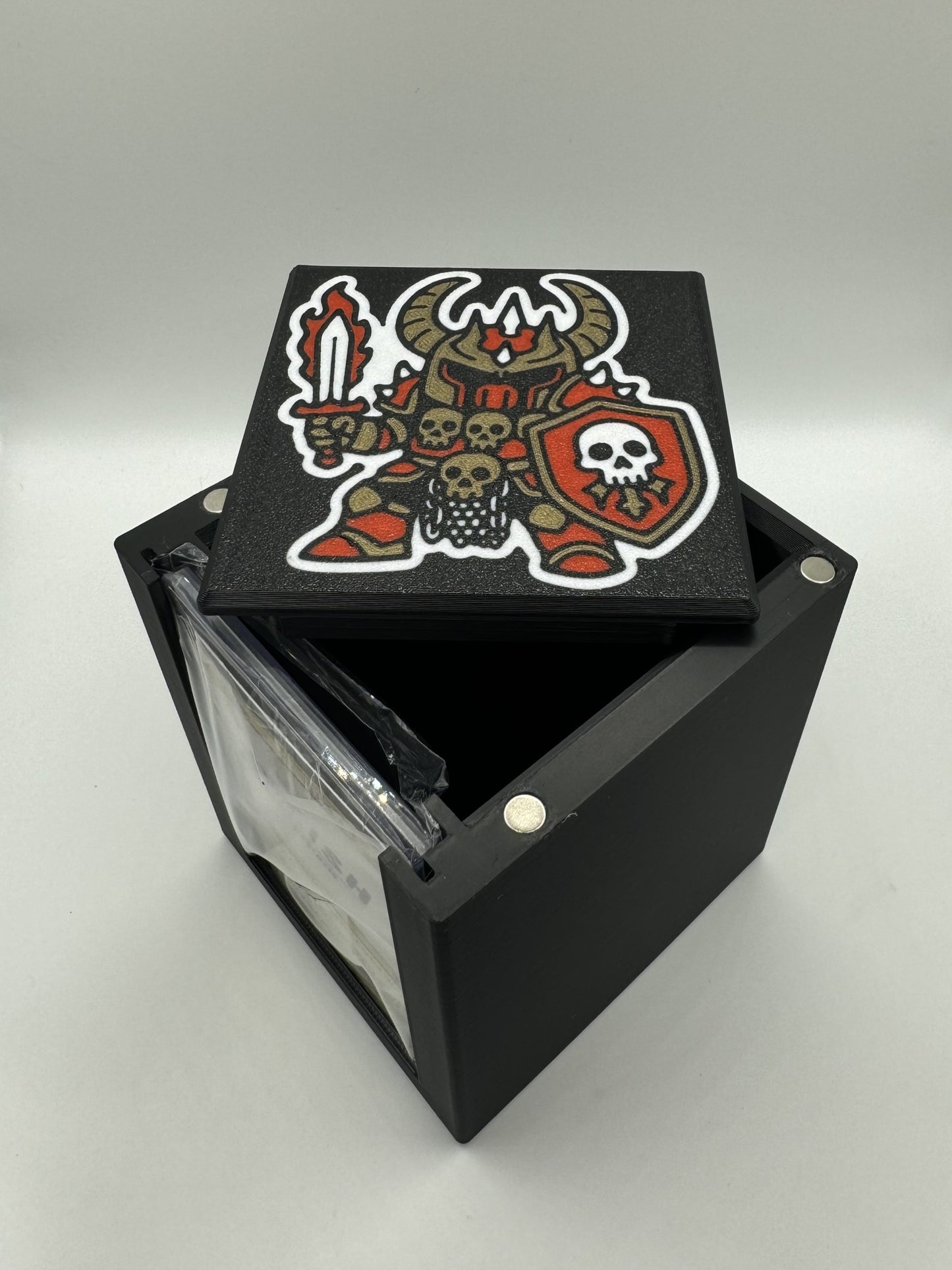 Archaeon the Everchosen - Magnetic Commander Showcase Deck Box