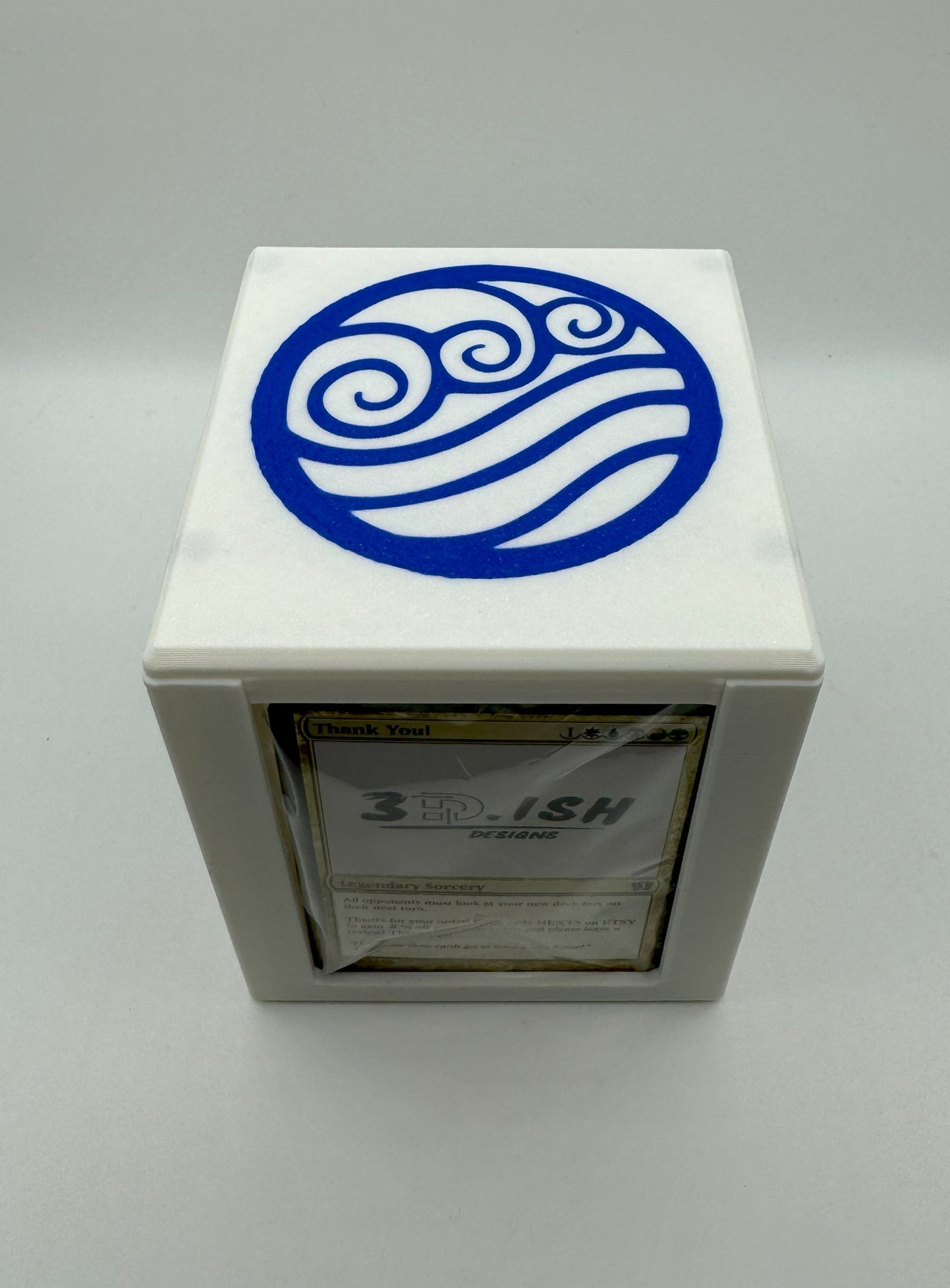 Nation Symbols - Magnetic Commander Showcase Deck Box