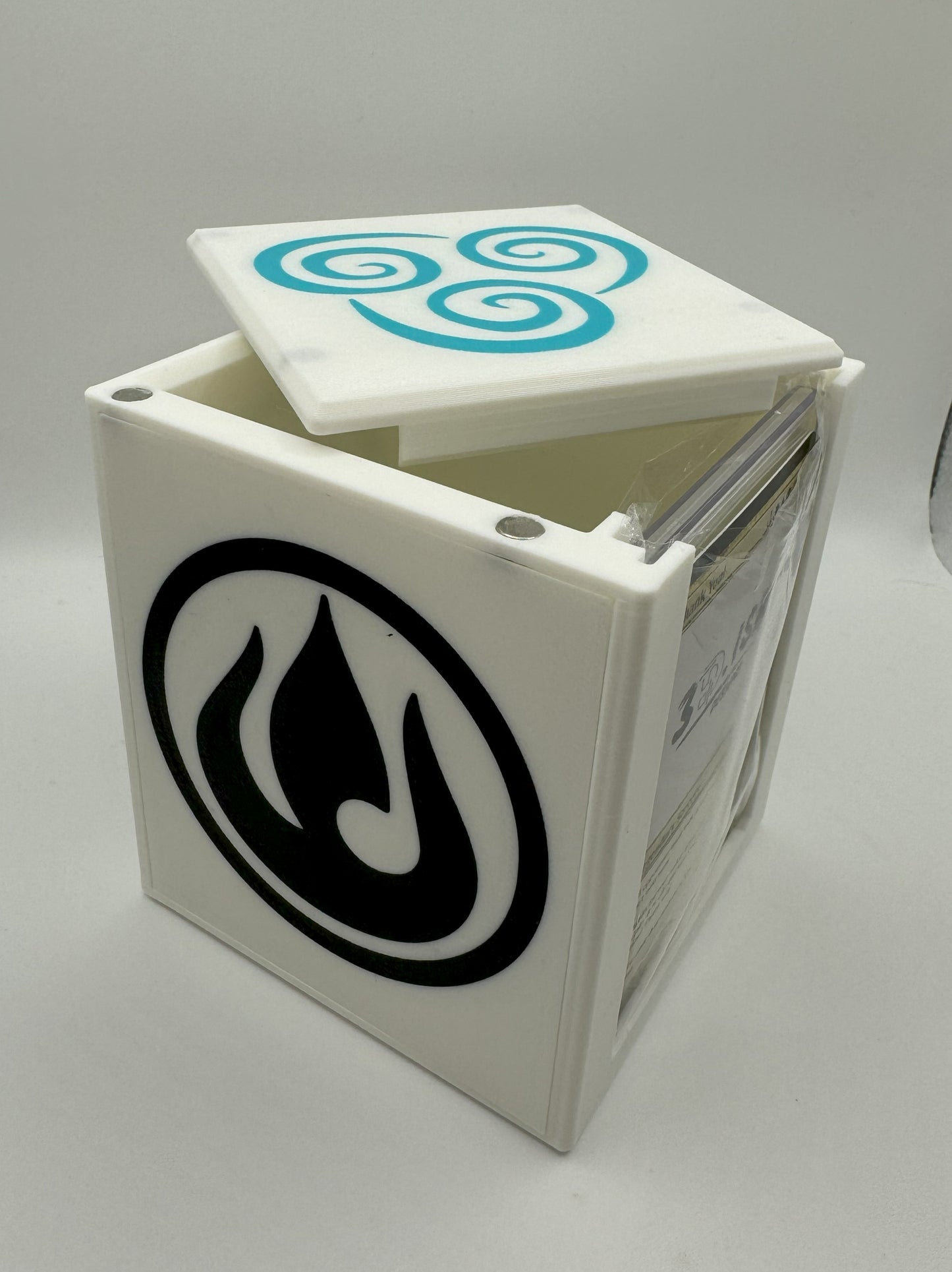 Nation Symbols - Magnetic Commander Showcase Deck Box