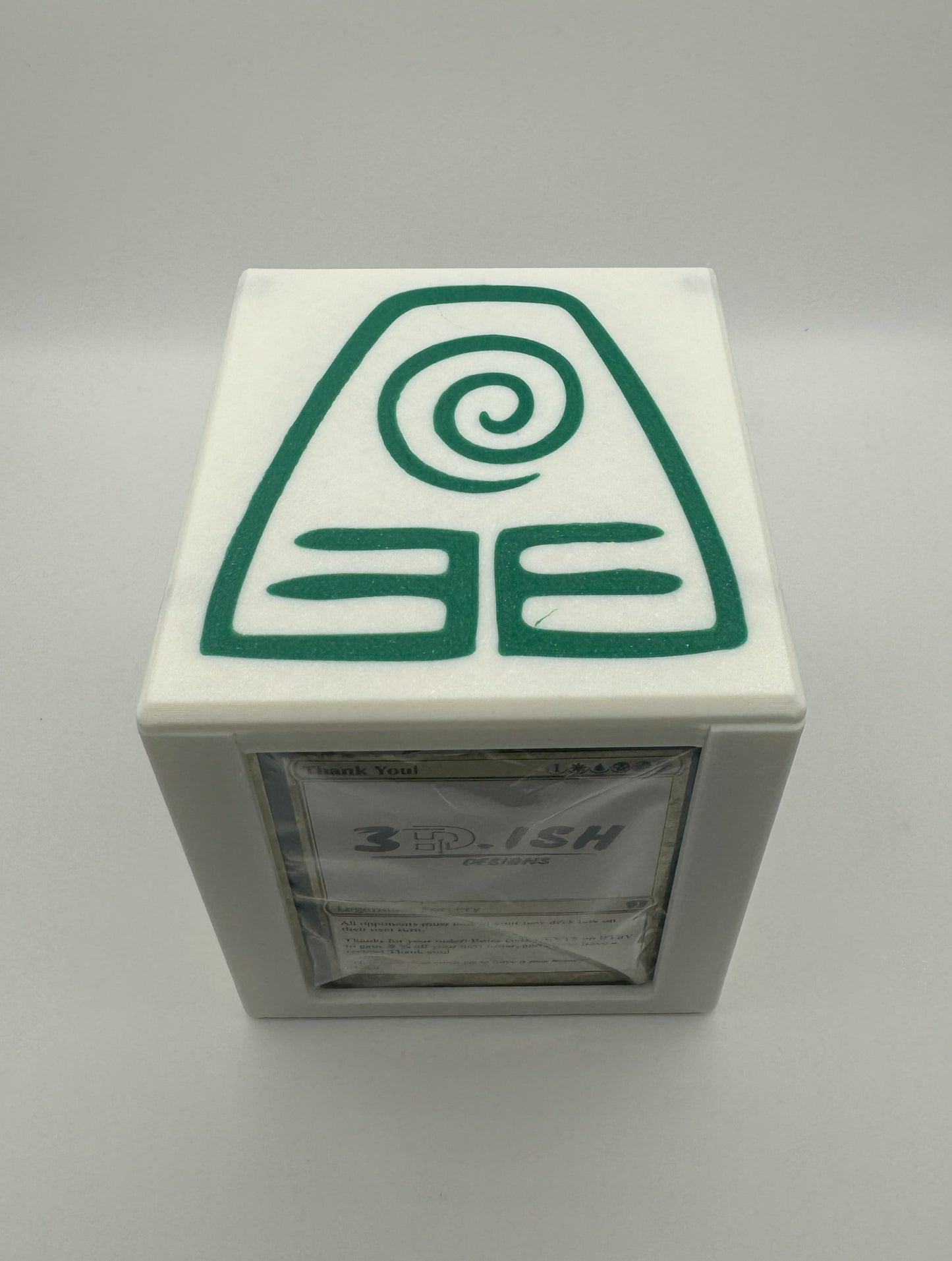 Nation Symbols - Magnetic Commander Showcase Deck Box