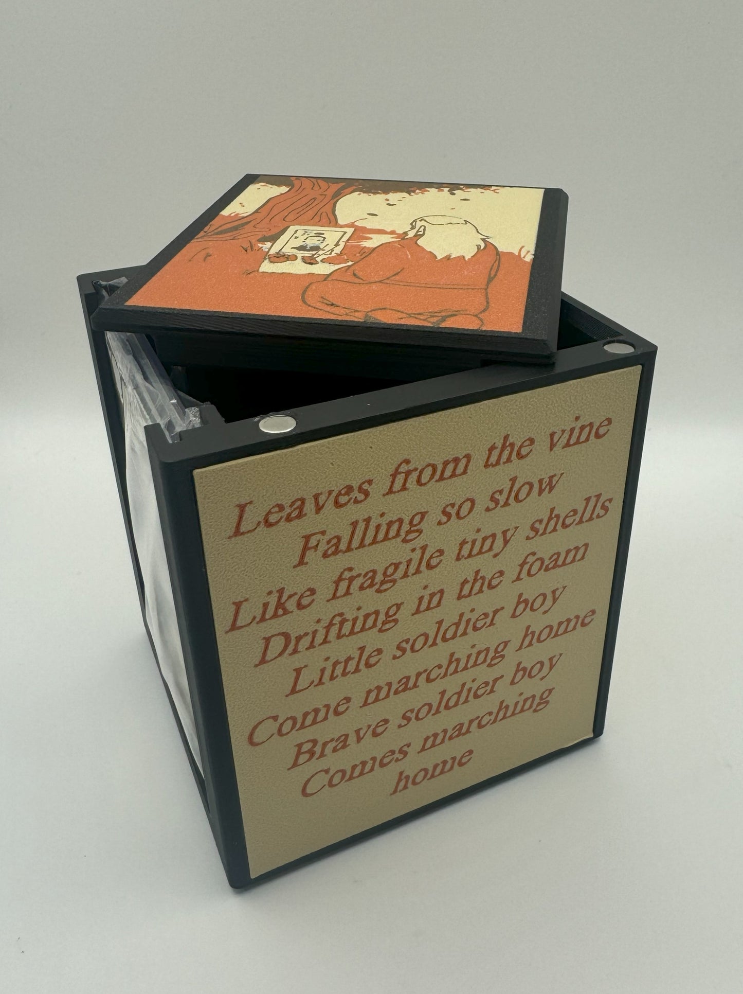 Leaves From The Vine - Magnetic Commander Showcase Deck Box