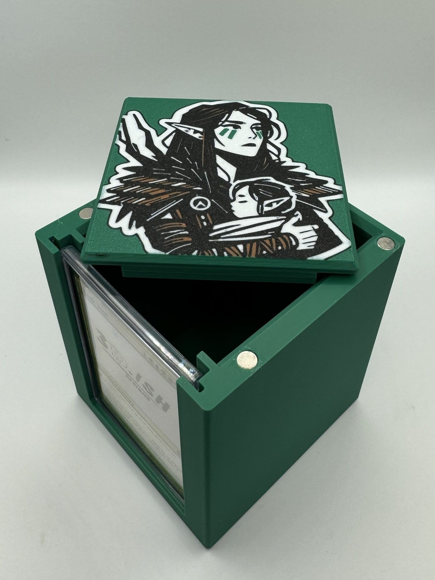 Marwyn, the Nurturer - Magnetic Commander Showcase Deck Box