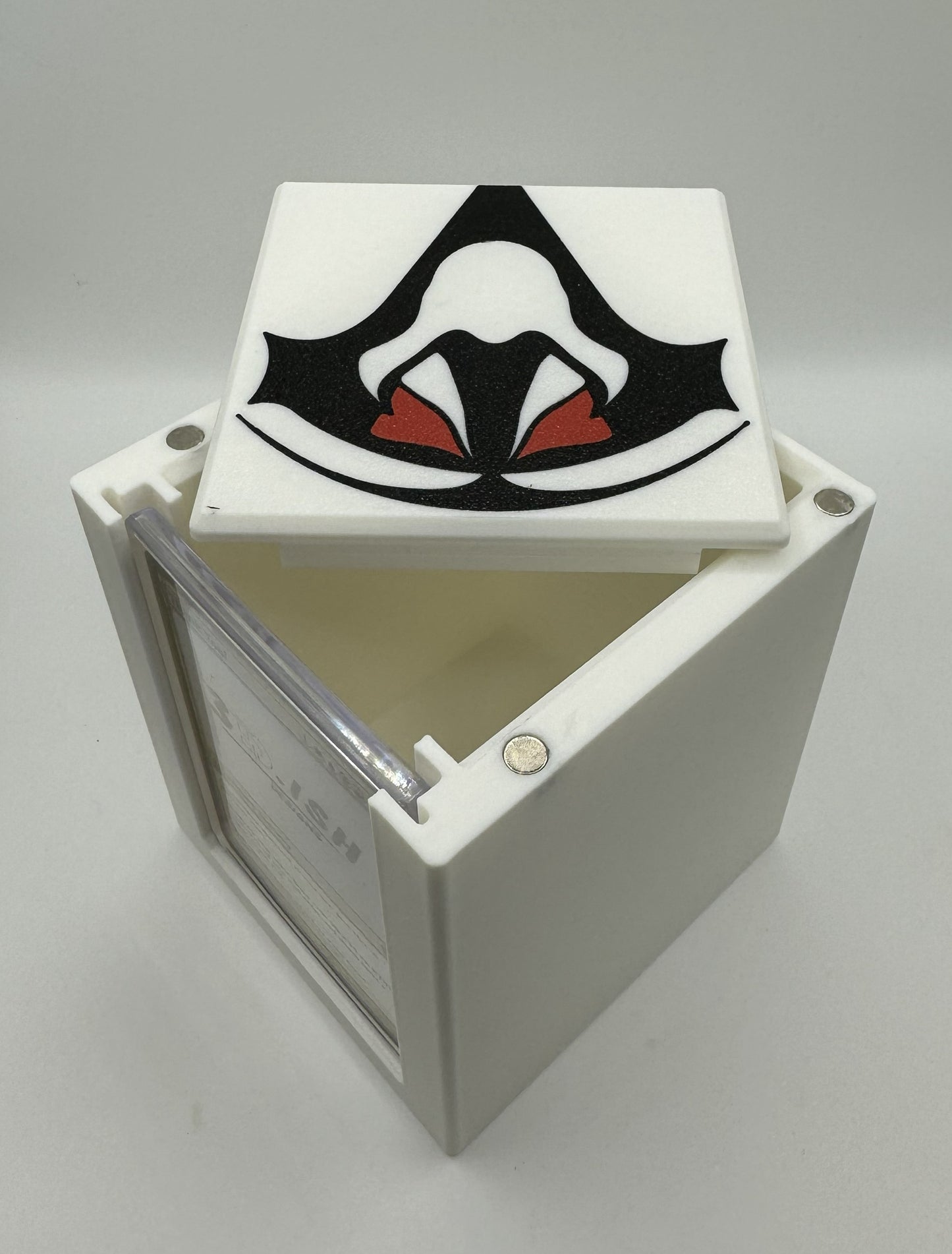Ezio Auditore da Firenze - Magnetic Commander Showcase Deck Box